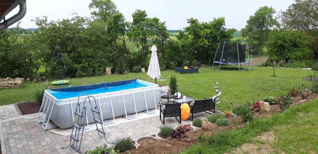 Ferienwohnung Frau Klara Hofheim in Unterfranken Exteriér fotografie